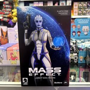 Mass Effect  Dr. Liara T'Soni 8-Inch Statue